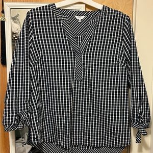 Crown & Ivy Peasant Sleeve Top